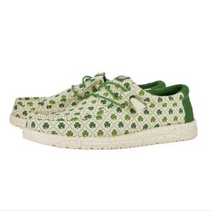 Hey Dude Wally Men’s Shamrock Printed Shoes size 9